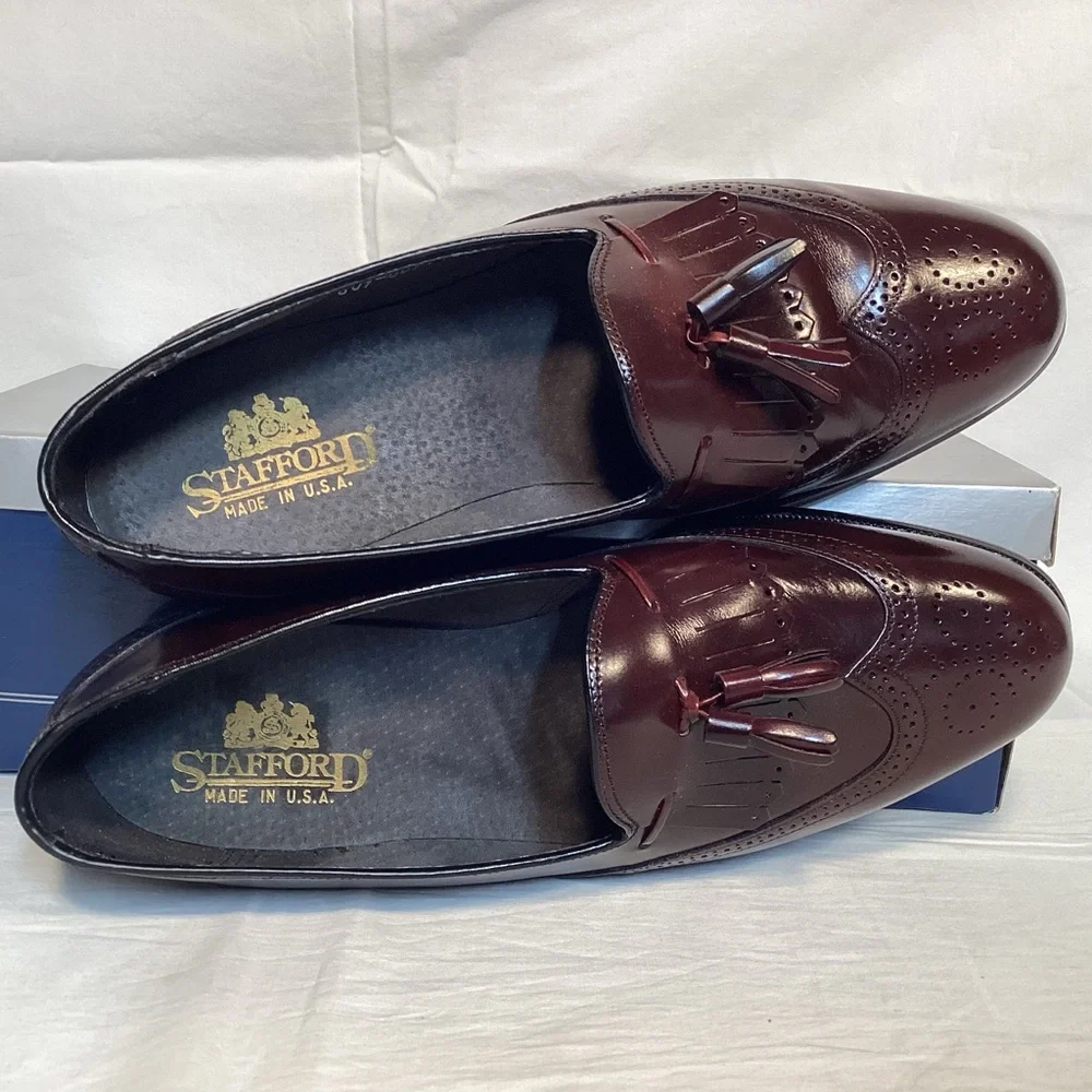 Stafford Vintage Men’s Burgundy Slip on Wingtip Loafers Size 8 1/2 Meade in USA